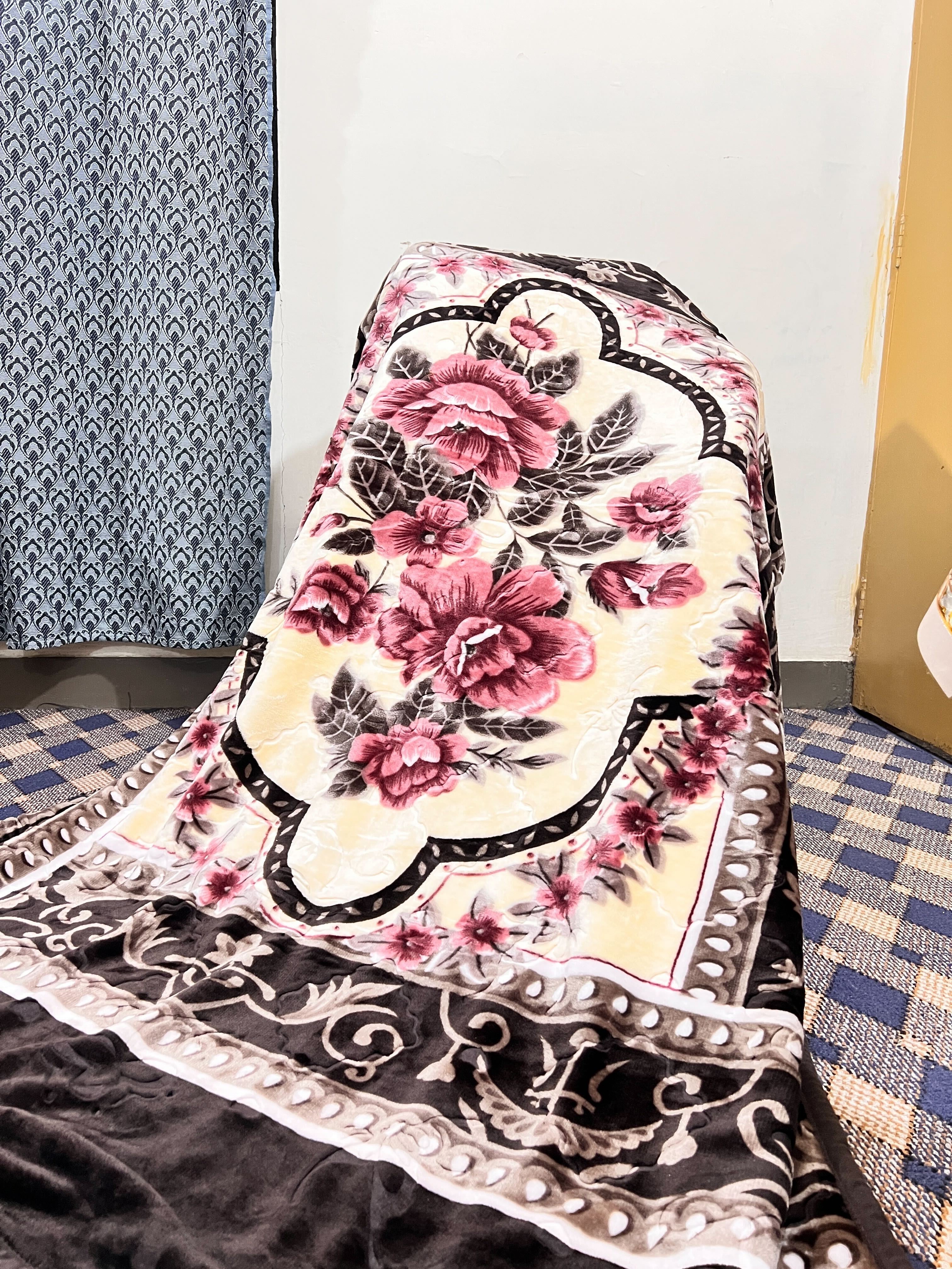 Ultra-Soft Kambal Blanket – Warm Fleece Winter Blanket (Single/Double/King)